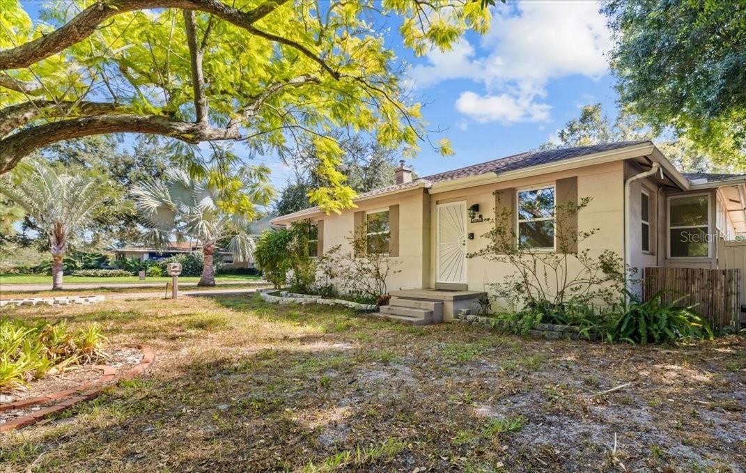 EAGLE CREST - Residential