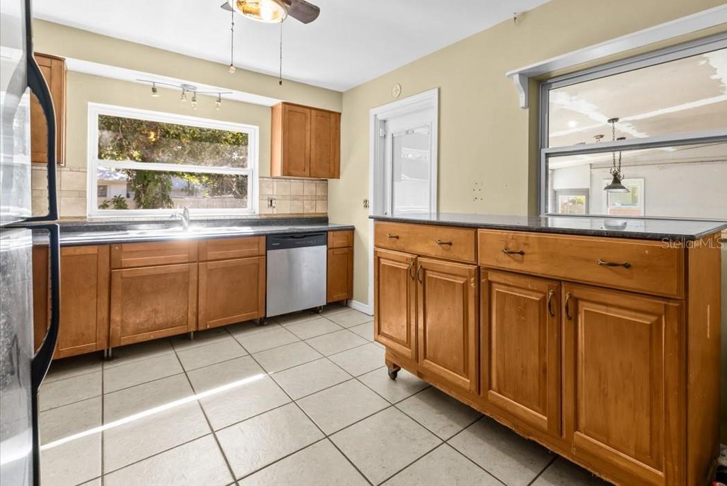 EAGLE CREST - Residential