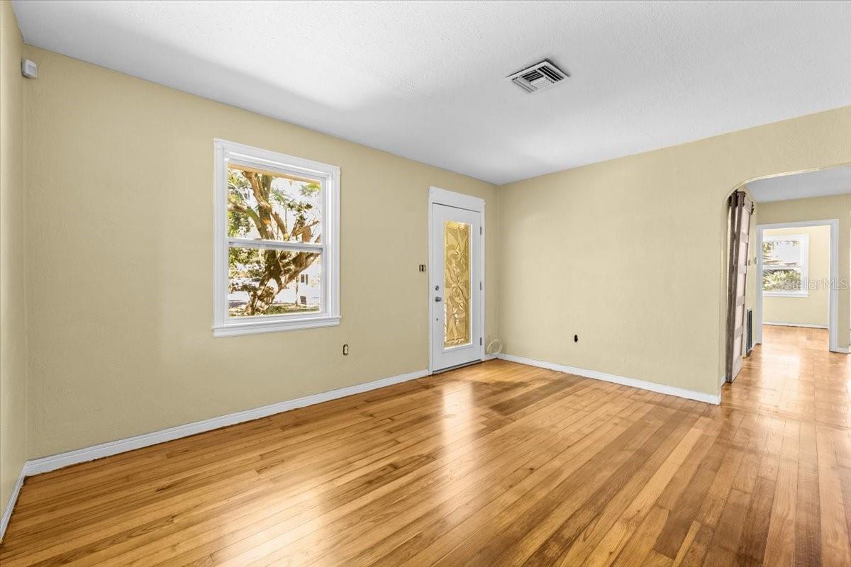 EAGLE CREST - Residential