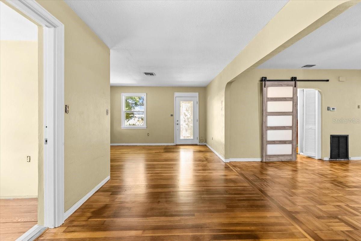 EAGLE CREST - Residential