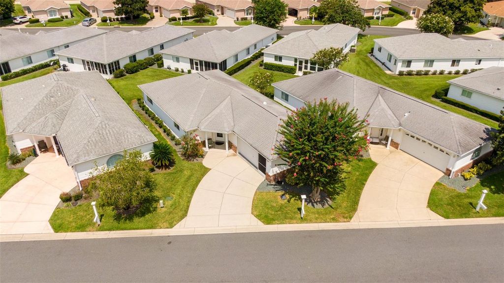 Photo of 8649 SE 141st Place, Summerfield, FL 34491 (MLS # OM708357)