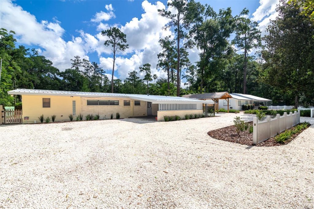 Photo of 3110 SW 2nd Avenue, Gainesville, FL 32607 (MLS # GC536913)