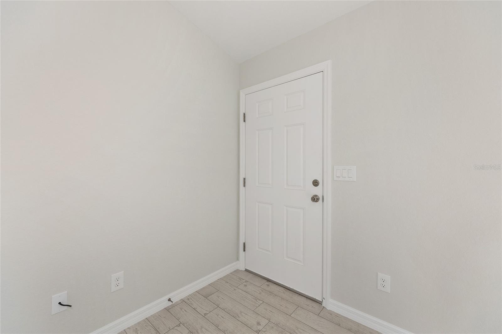 SILVER SPGS SHORES UN 18 - Residential