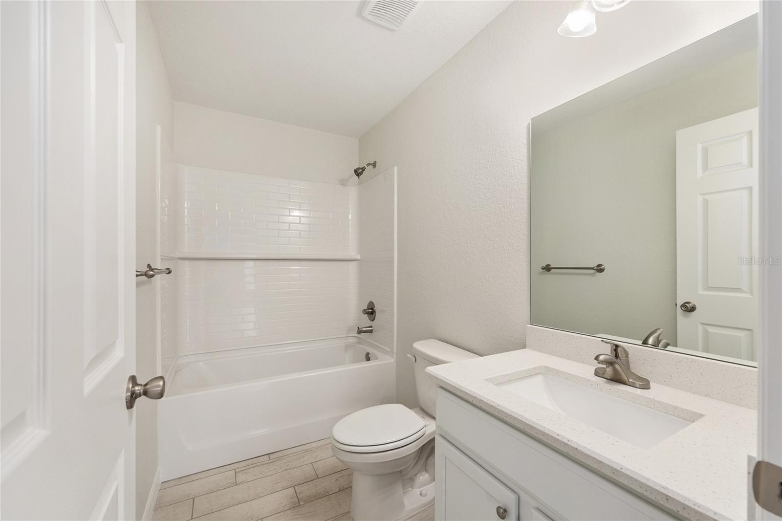 SILVER SPGS SHORES UN 18 - Residential