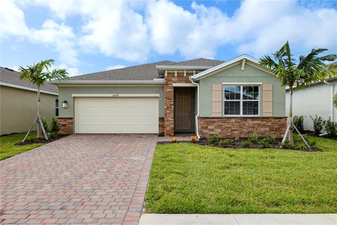 A home in PORT CHARLOTTE