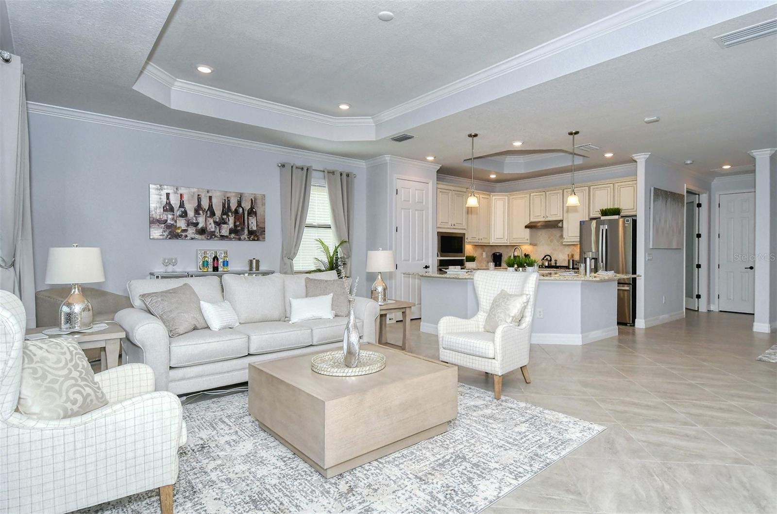 LAKEWOOD NATIONAL - Residential Lease