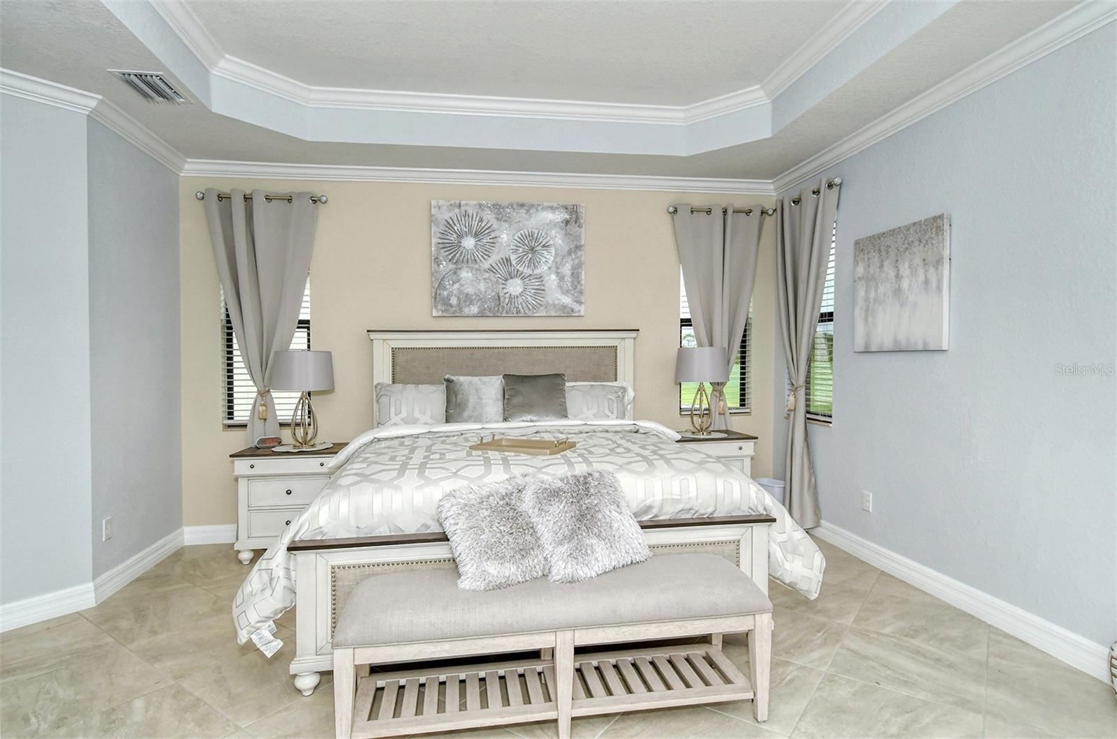 LAKEWOOD NATIONAL - Residential Lease