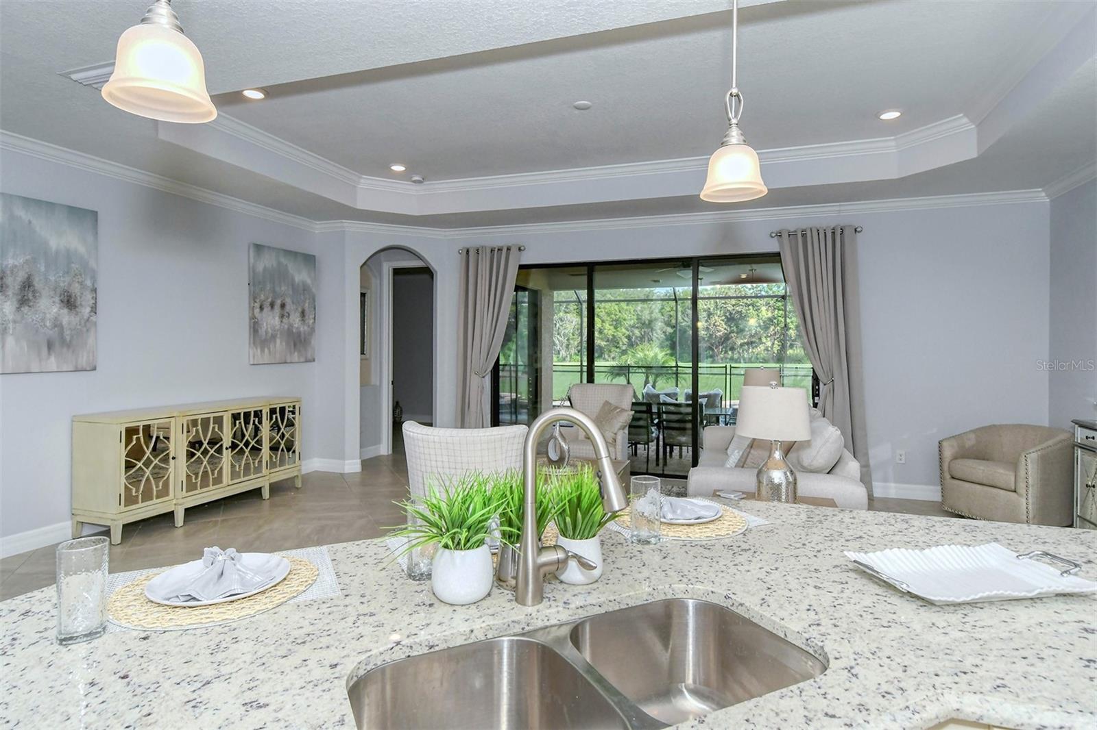 LAKEWOOD NATIONAL - Residential Lease