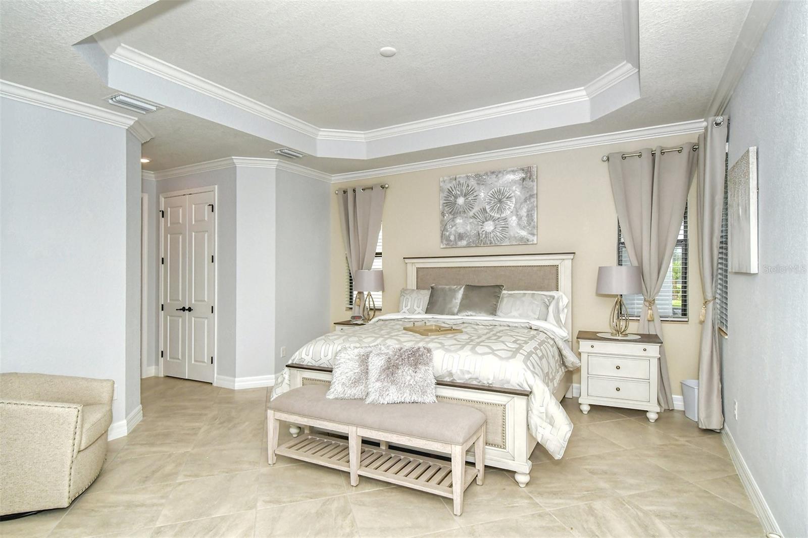 LAKEWOOD NATIONAL - Residential Lease