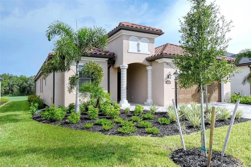 LAKEWOOD NATIONAL GOLF - LUXURY FURNISHED TURN KEY EXECUTIVE HOME. Discover paradise in this exquisite 3-bedroom, den, 2-bathroom luxury home located within the upscale Lakewood National gated golf community in Lakewood Ranch, Florida. This lavish home boasts an open-concept design, gourmet kitchen, elegant finishes, creating a haven of comfort and style. Enjoy serene golf course views and Florida's tropical weather from your beautiful screened in lanai. The heated pool and spa are a great place to relax at the end of your day. Exclusive amenities include 2 top-rated golf courses, state-of-the-art fitness center, and numerous social clubs. Experience unparalleled living and leisure in this upscale sanctuary. Your dream home awaits.
High Season: $12,000/month - Low Season: $7,000/month. Landlord will pay the $600 membership transfer fee to HOA on behalf of the Tenant. This grants Tenant access to GOLF PRIVILEGES AND ALL RESORT AMENITIES. $100/month minimum food consumption obligation with membership. HIGH SEASON: DECEMBER thru APRIL. LOW SEASON: MAY thru NOVEMBER. From 175 and SR70 - head east 5 miles to Uielhein Rd - then north 1/2 mile to Lakewood National guardhouse on the right hand side.