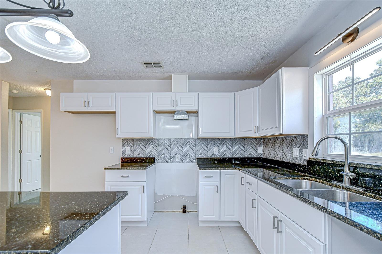 HICKORY HILLS - Residential