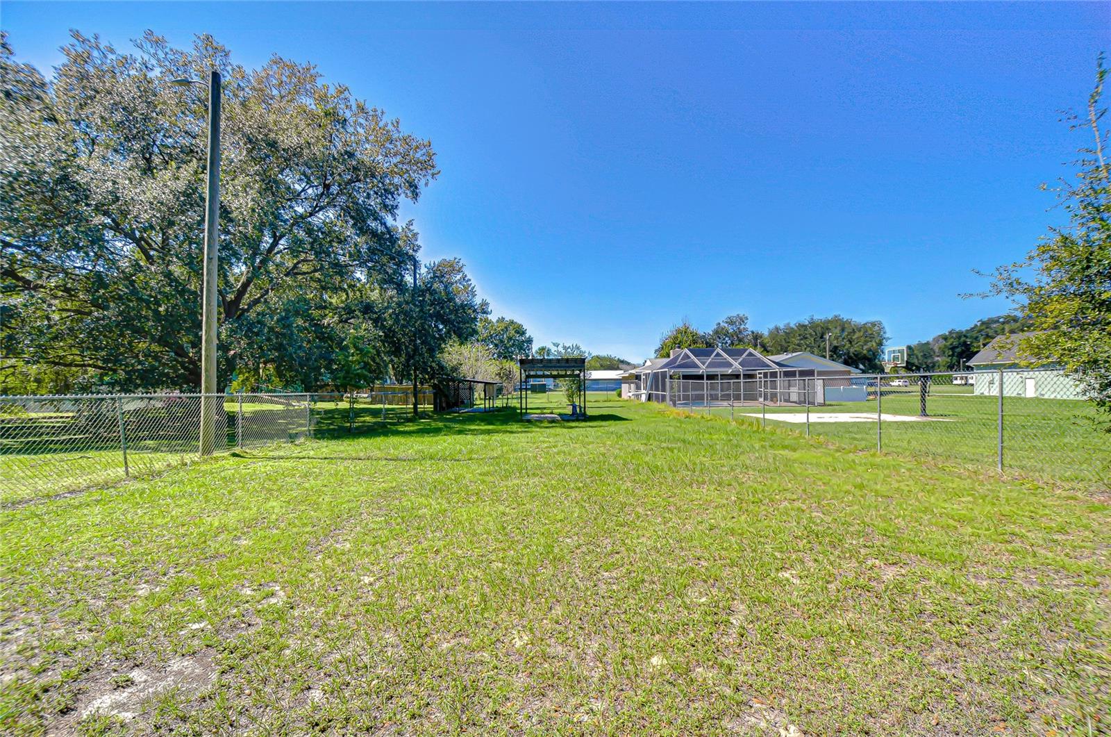 HICKORY HILLS - Residential