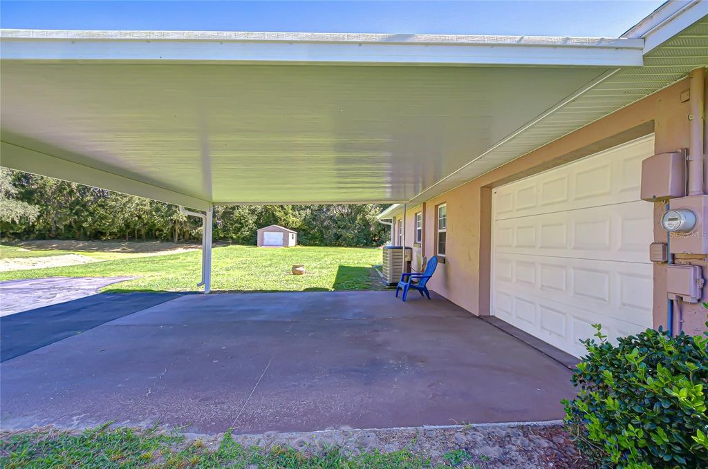 Photo of 12442 Green Oak Lane, Dade City, FL 33525 (MLS # TB8438113)