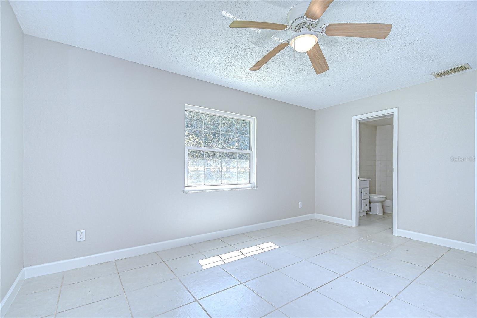 HICKORY HILLS - Residential