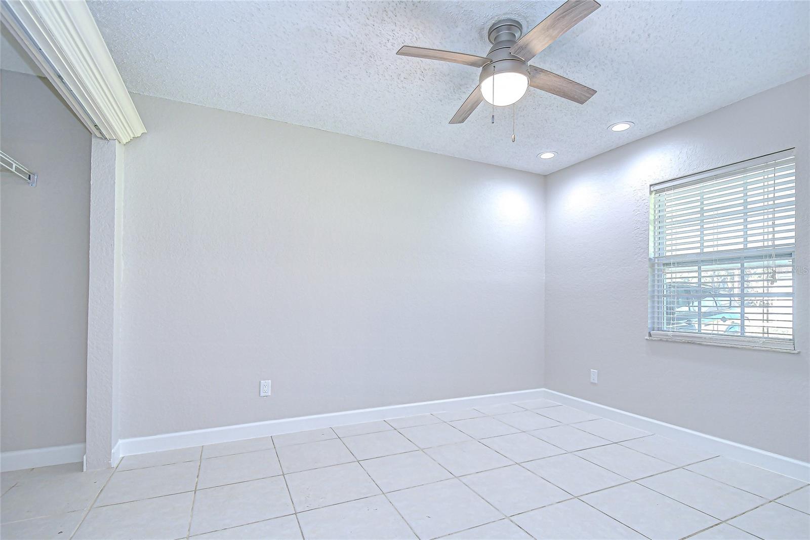 HICKORY HILLS - Residential