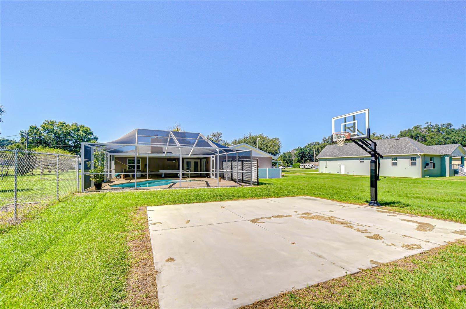 HICKORY HILLS - Residential