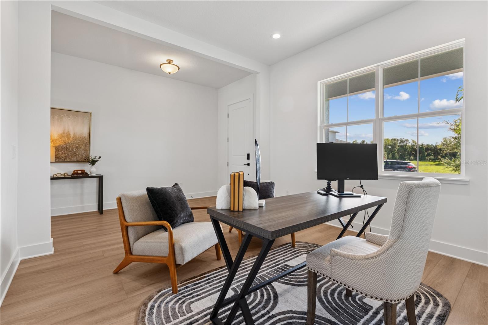 1012 GLORYLAND COURT