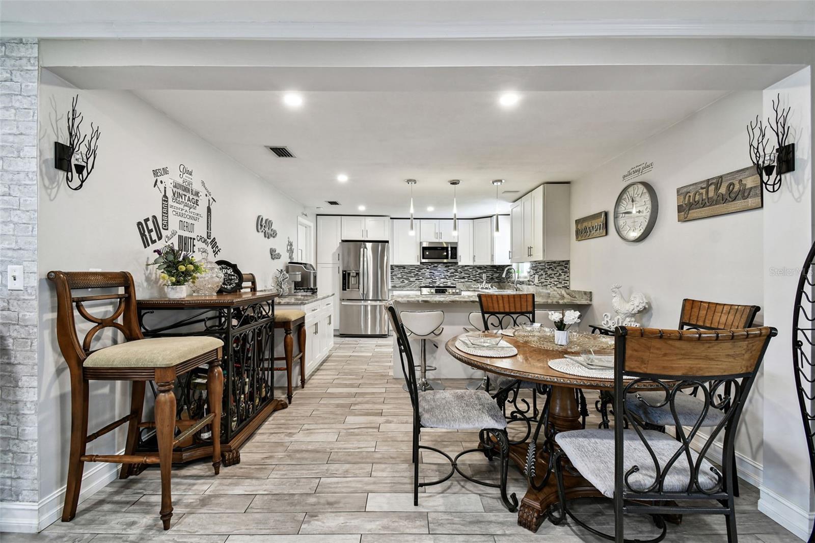 BROOKHILL - Residential
