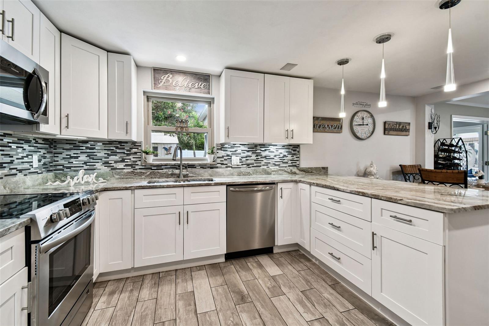 BROOKHILL - Residential
