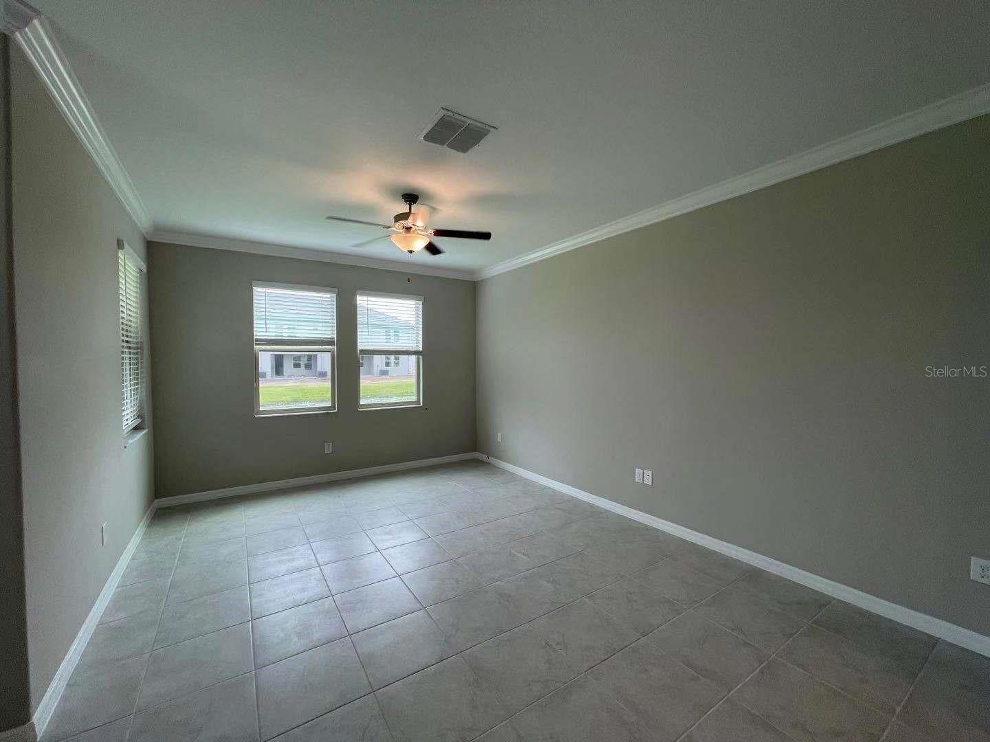 EPPERSON NORTH TOWNHOMES PHASE 4 - Residential Lease