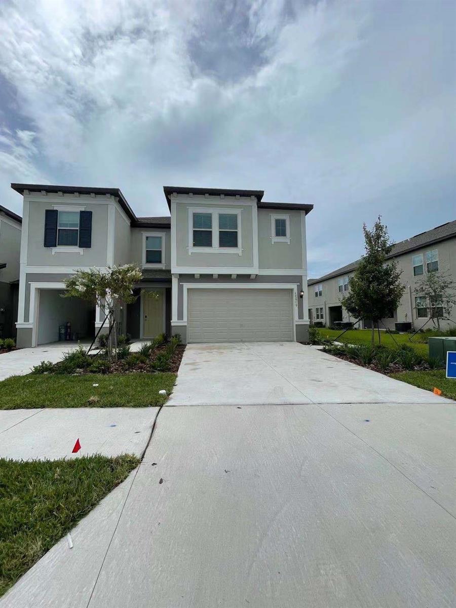 EPPERSON NORTH TOWNHOMES PHASE 4 - Residential Lease