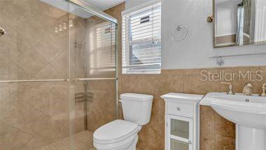 HAMMOCKS THE - Residential