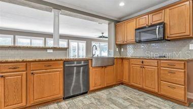 HAMMOCKS THE - Residential