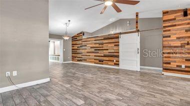 HAMMOCKS THE - Residential