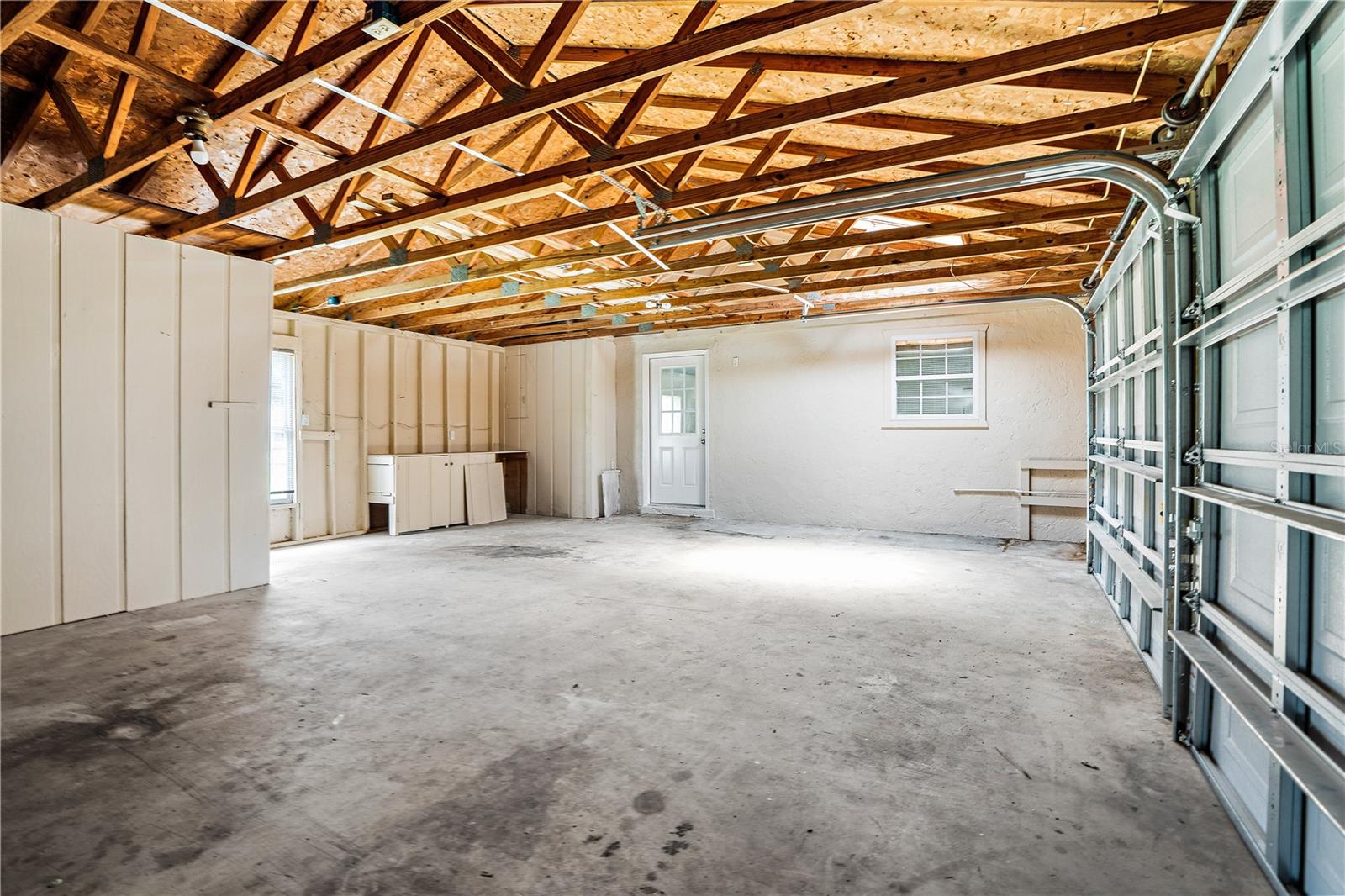 OCALA PARK ESTATE - Residential