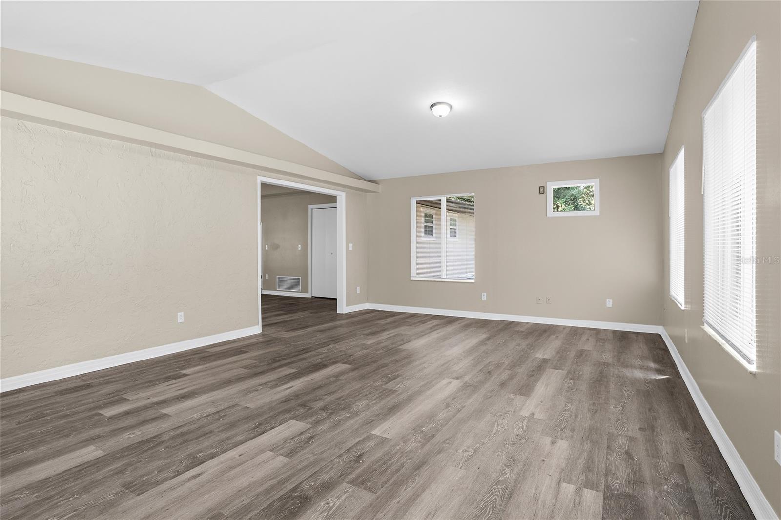 OCALA PARK ESTATE - Residential