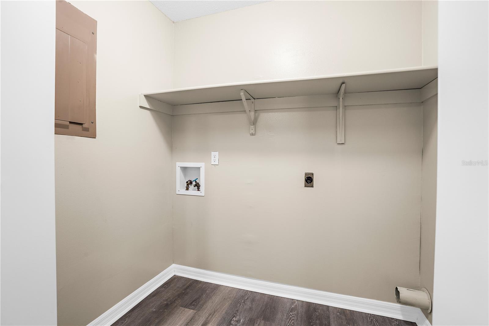 OCALA PARK ESTATE - Residential