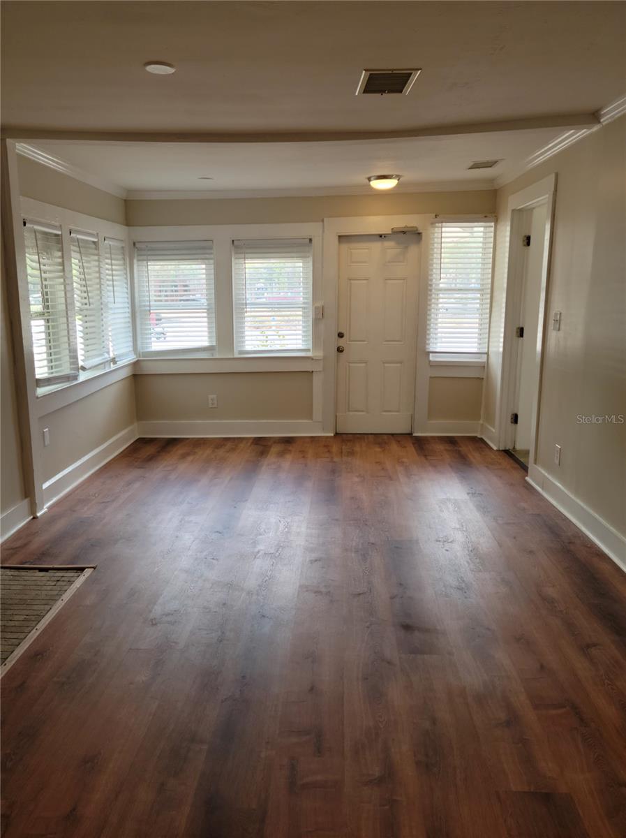 CENTRAL PARK SUB - Residential Lease