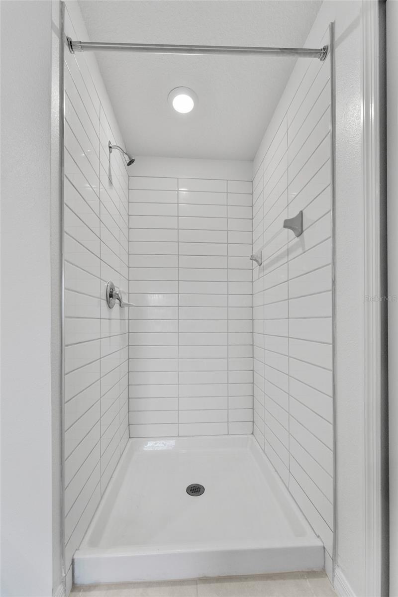 ANGELINE PH 3A - Residential Lease