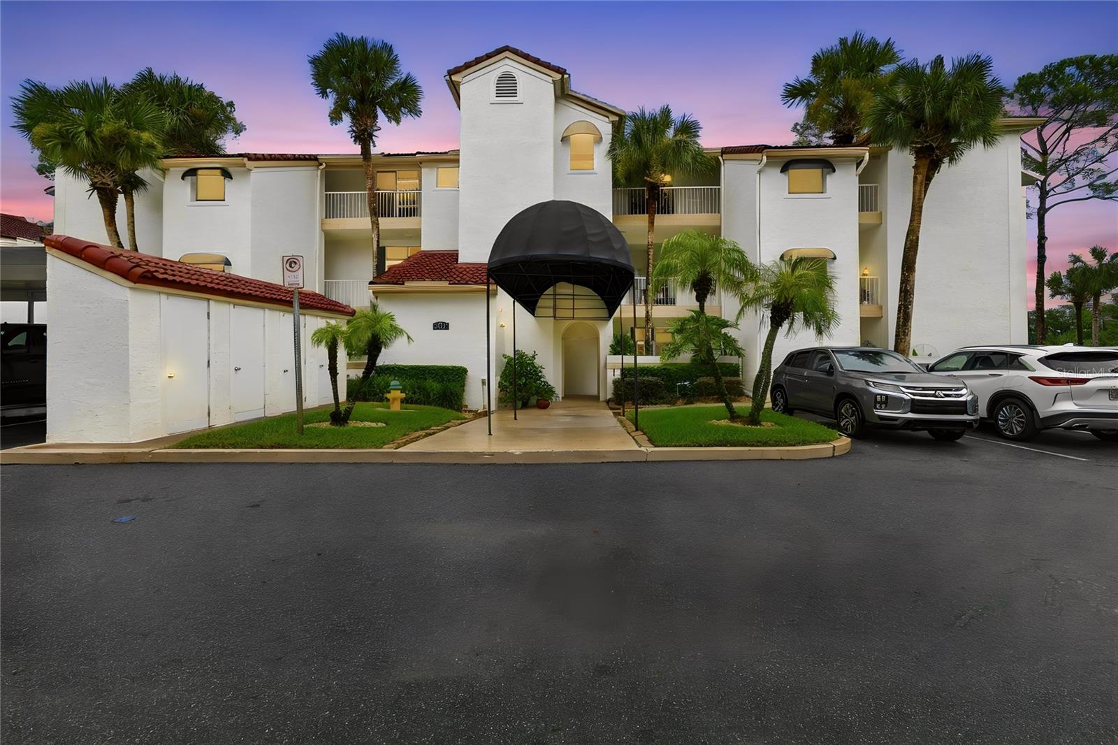 459 HAMPTONCREST CIRCLE 203