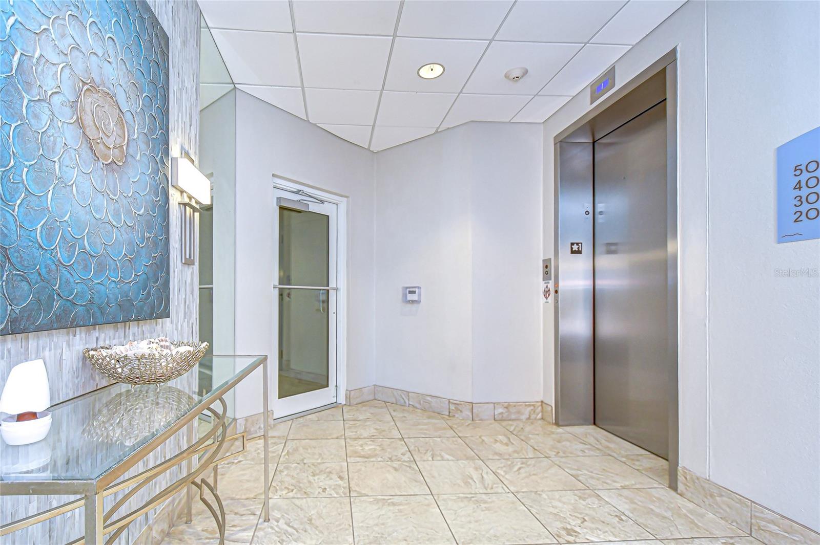 SUNSET POINTE AT COLLANY KEY II CONDO - Residential