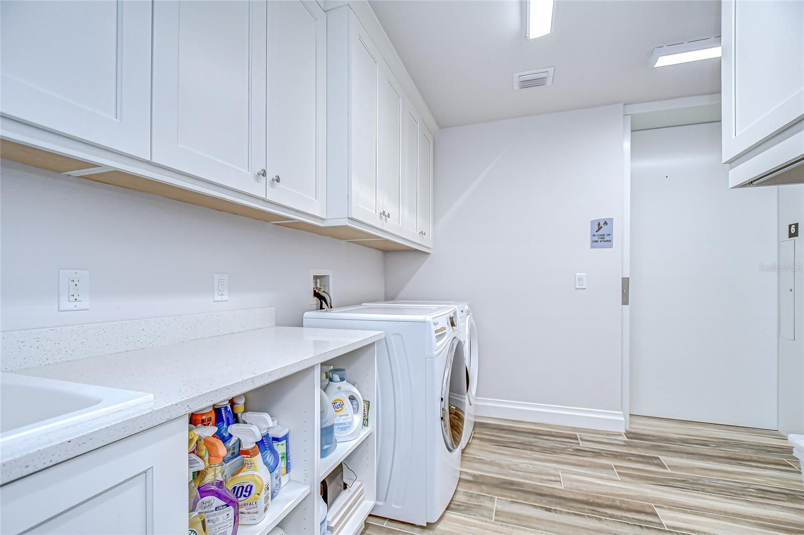 SUNSET POINTE AT COLLANY KEY II CONDO - Residential