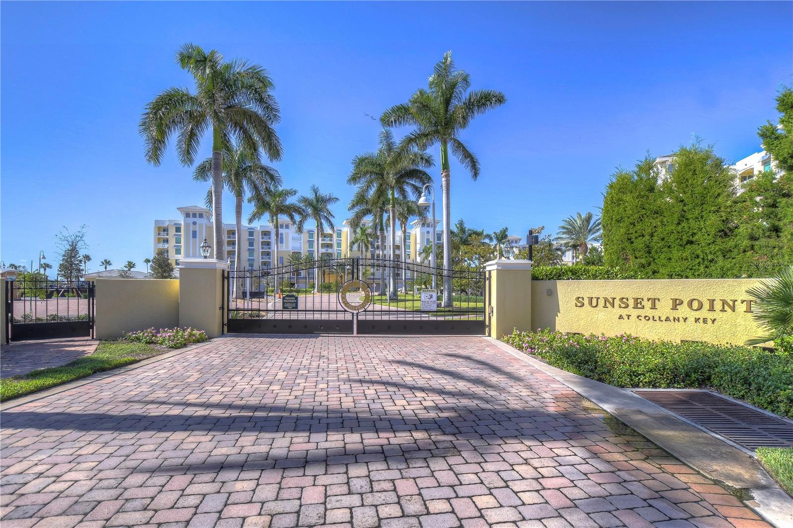 SUNSET POINTE AT COLLANY KEY II CONDO - Residential
