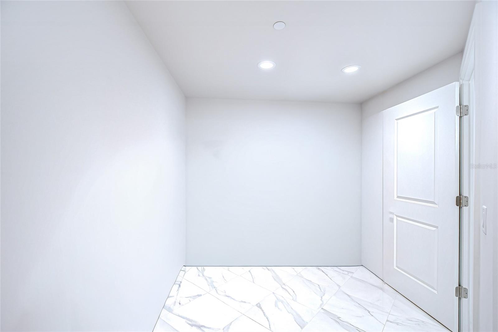 SUNSET POINTE AT COLLANY KEY II CONDO - Residential