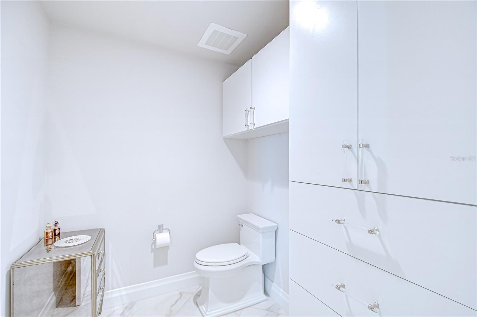 SUNSET POINTE AT COLLANY KEY II CONDO - Residential