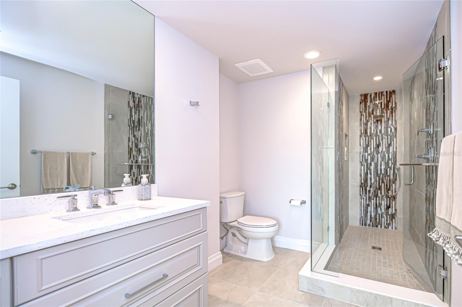 SUNSET POINTE AT COLLANY KEY II CONDO - Residential