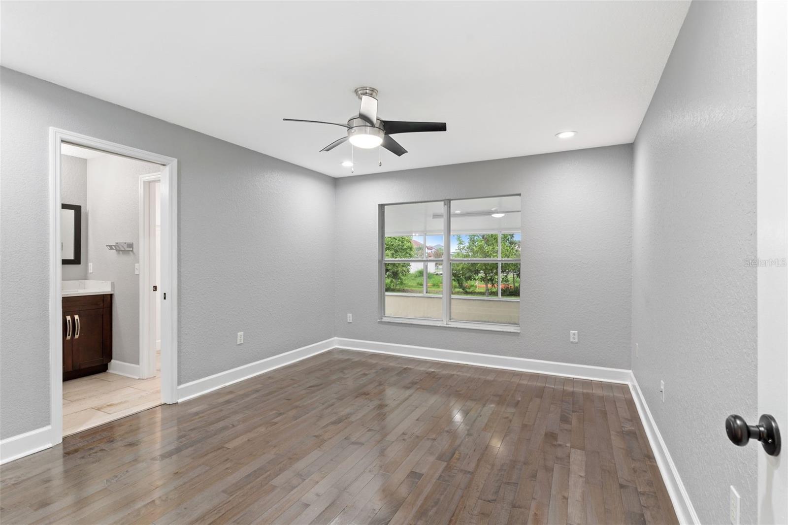 LAKE PLACE - Residential