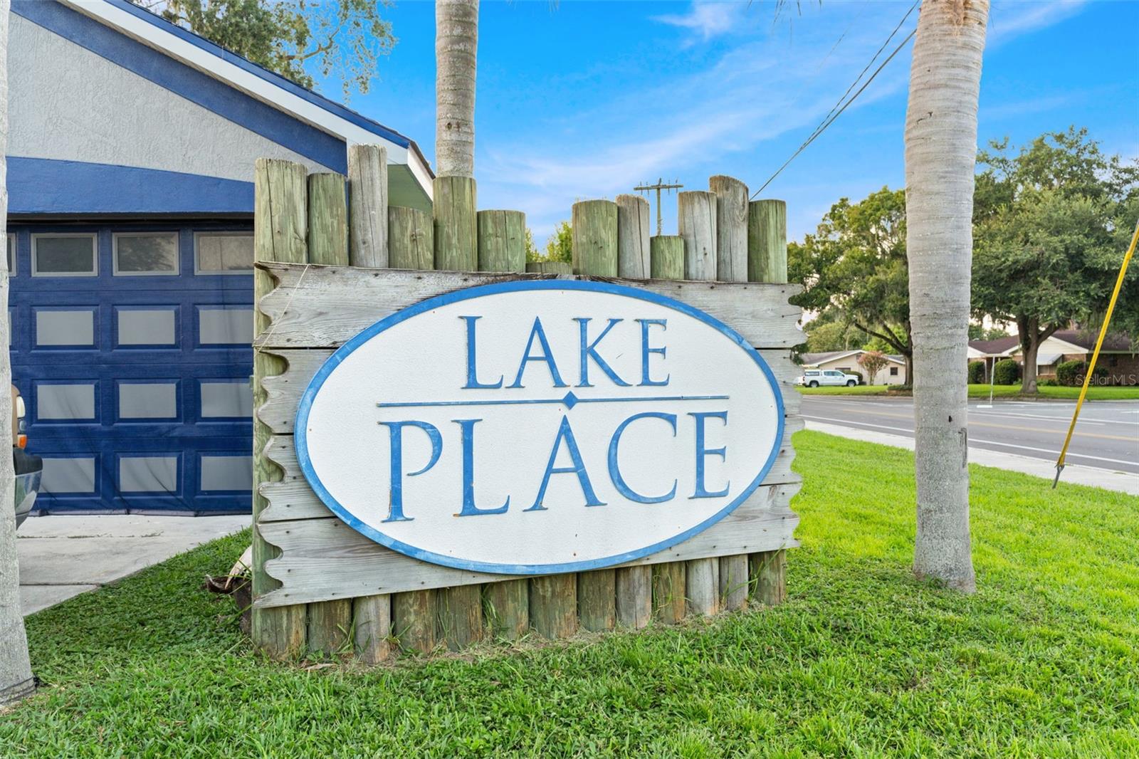 LAKE PLACE - Residential