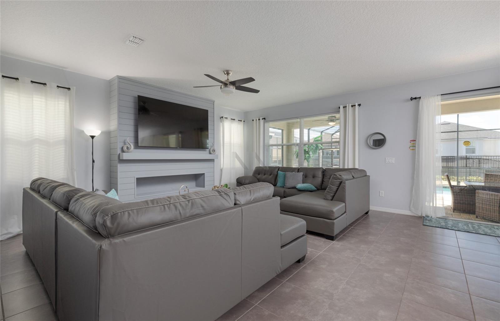 1811 CARIBBEAN VIEW TERRACE