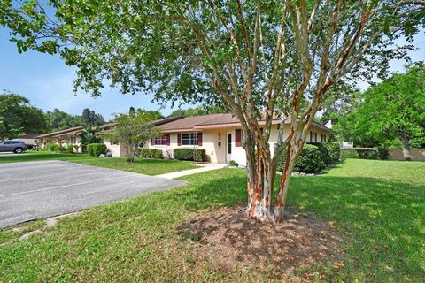 A home in DELAND