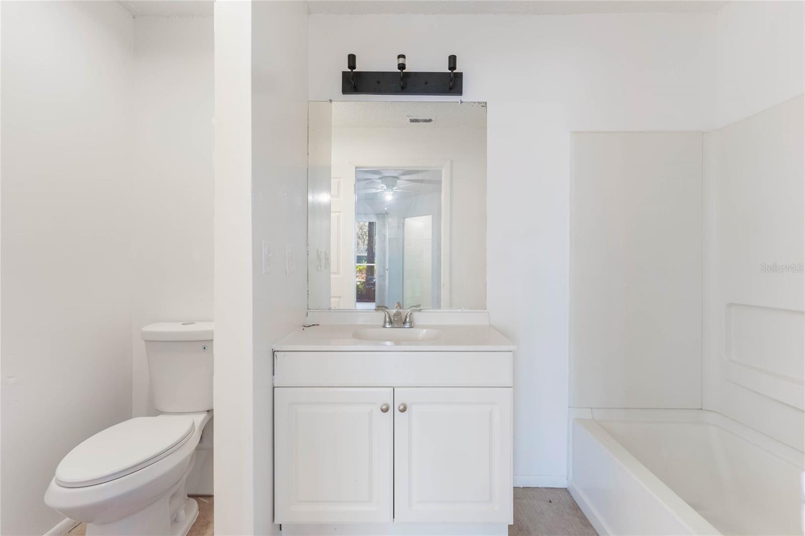 REGENCY PARK AT LAKE MARY A CONDO - Residential