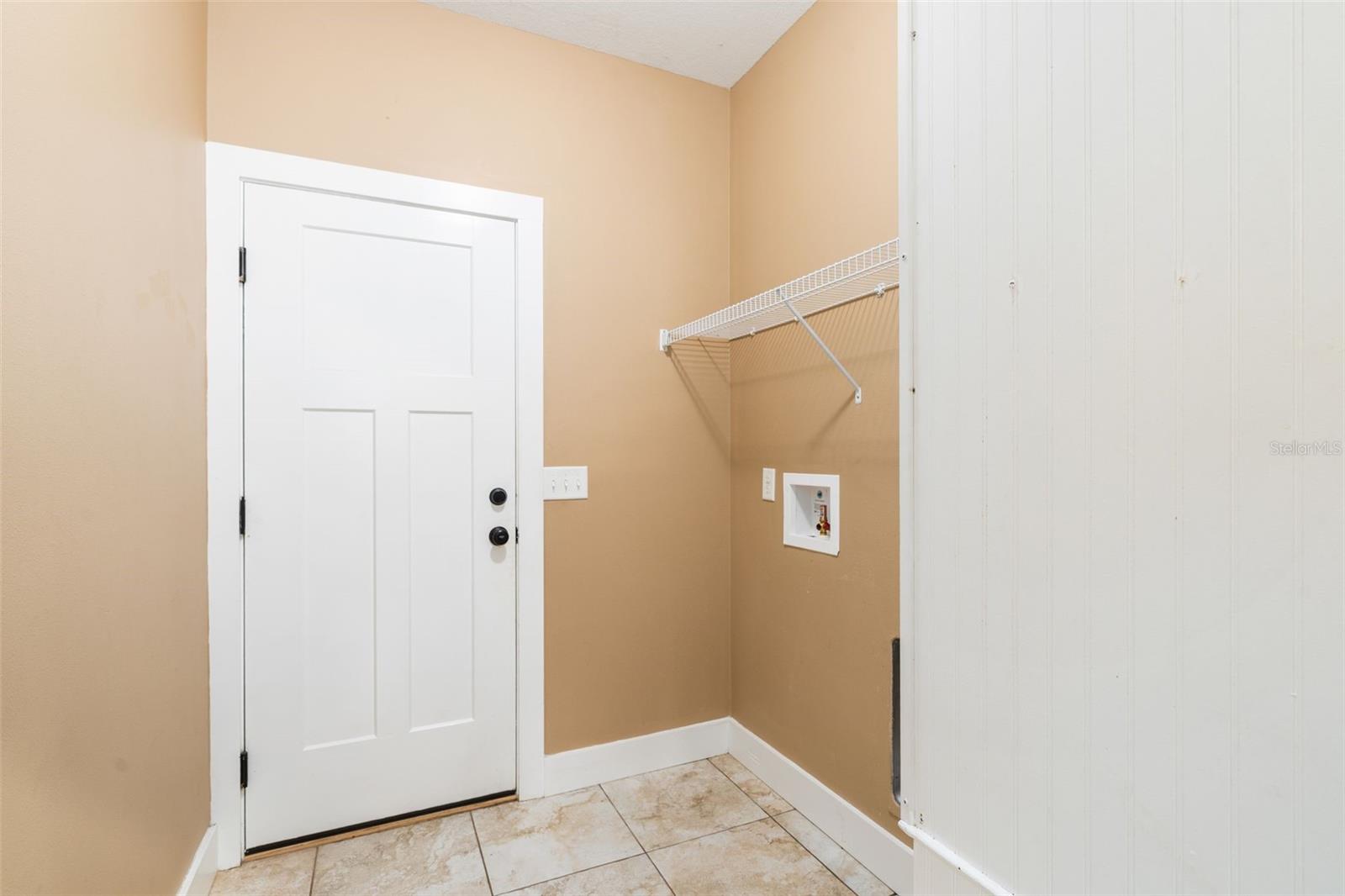 SPANISH GATES - Residential