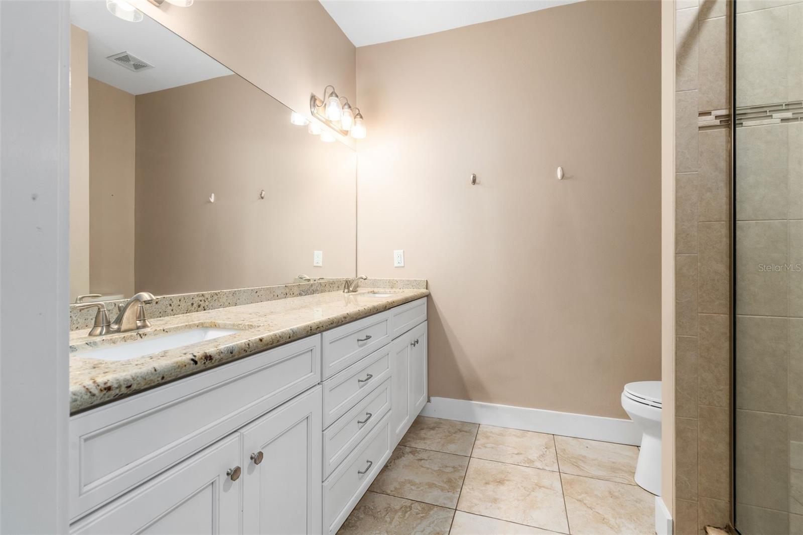 SPANISH GATES - Residential