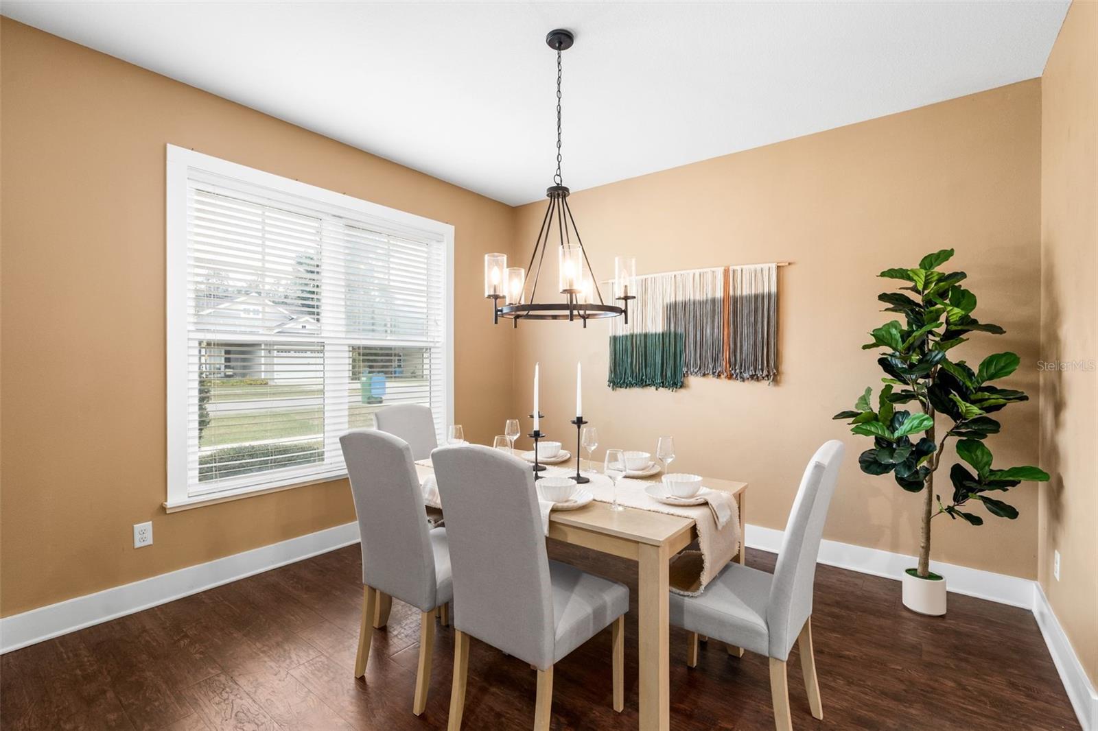 SPANISH GATES - Residential