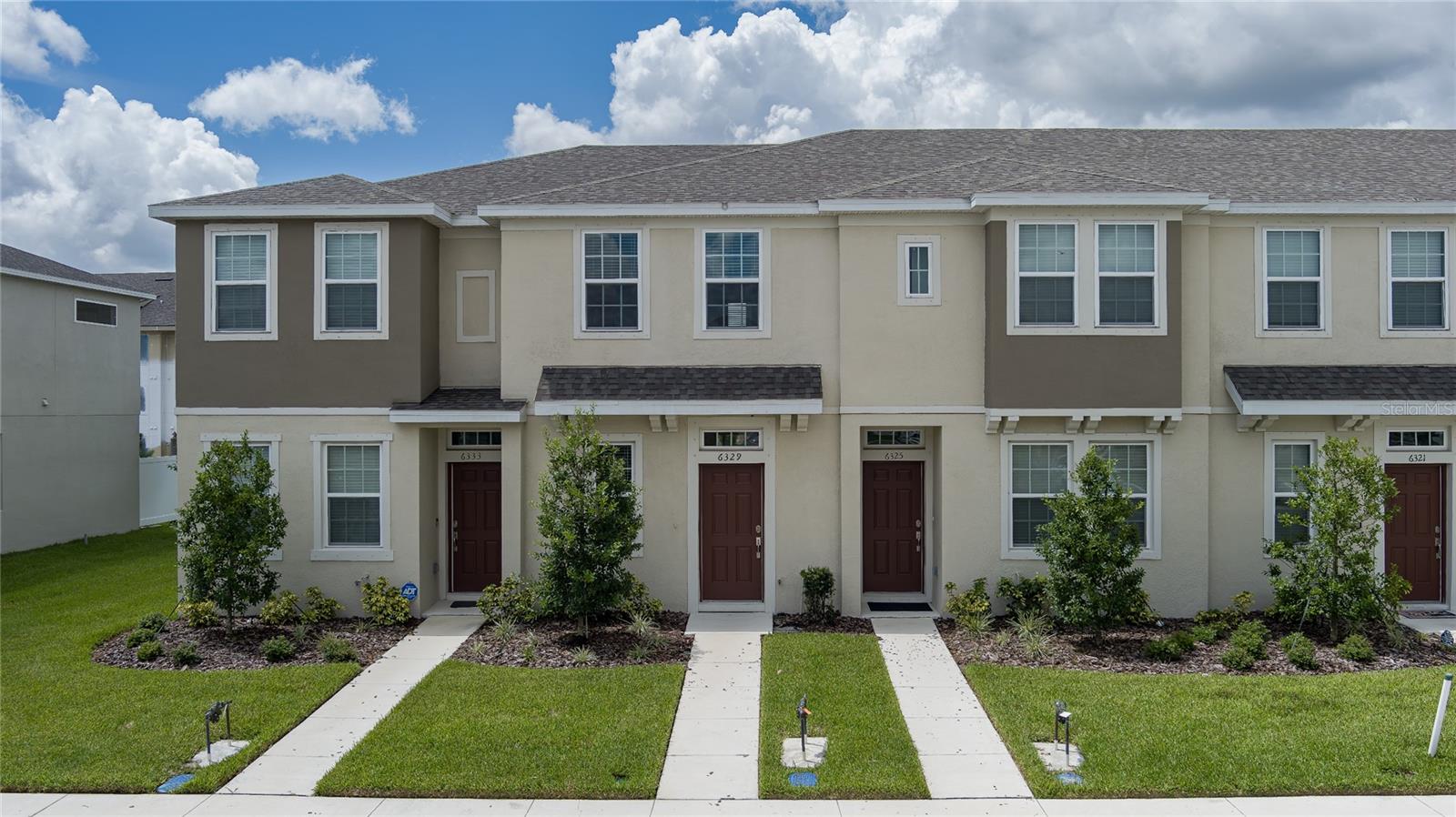 Available for Rent, Edgestone at Artisan Lakes! This beautiful Hawthorne two-story townhome offers 1,116 sq. ft. of modern living space, featuring 2 bedrooms and 2.5 bathrooms. Upon entering, you'll be greeted by a welcoming foyer and a designer kitchen that will inspire your culinary creativity. The kitchen seamlessly overlooks the combined dining and gathering rooms, creating an open and inviting atmosphere. Step outside to enjoy the cozy covered lanai, perfect for relaxing with a morning coffee or evening beverage. The main level also includes a convenient half bathroom. Upstairs, you'll find two spacious bedrooms, each with its own private bathroom and walk-in closet, providing ample storage and comfort. The laundry area is thoughtfully located on the second floor for added convenience. This townhome is ideally situated with easy access to I-75 and I-275, making commutes to Tampa, St. Petersburg, Sarasota, and beyond a breeze. Don't miss out on the opportunity to make this charming townhome your own. Contact us today to schedule a viewing!