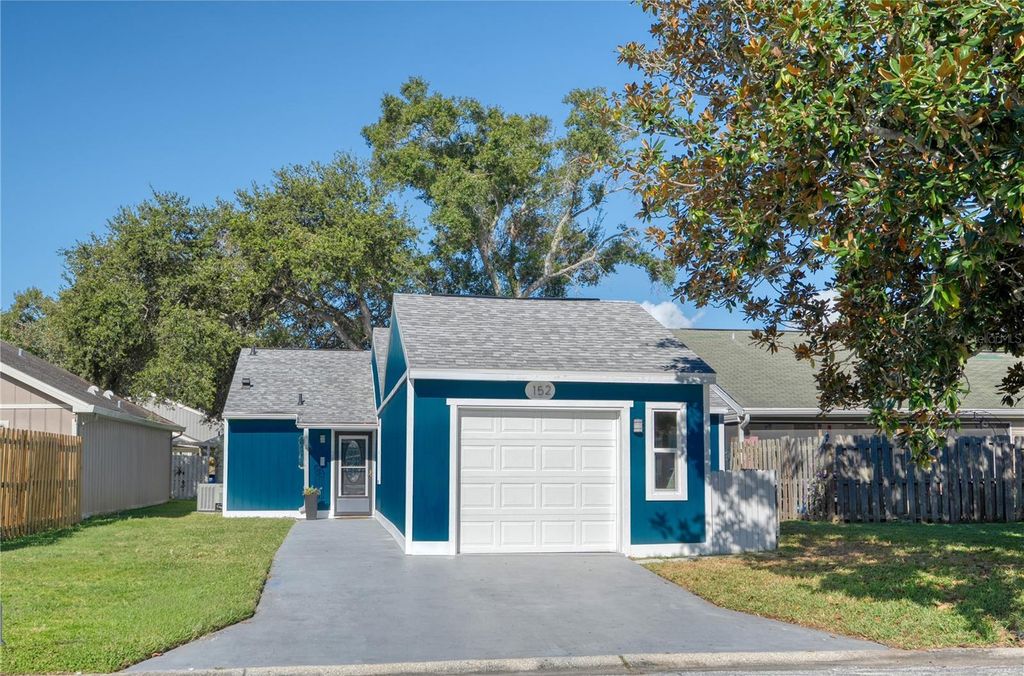 Photo of 152 Chelsea Court, Dunedin, FL 34698 (MLS # W7874083)